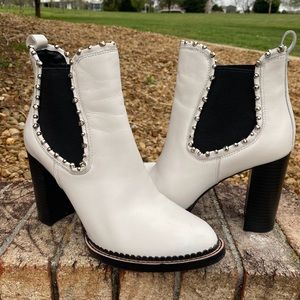 Sam Edelman White Booties Size 8